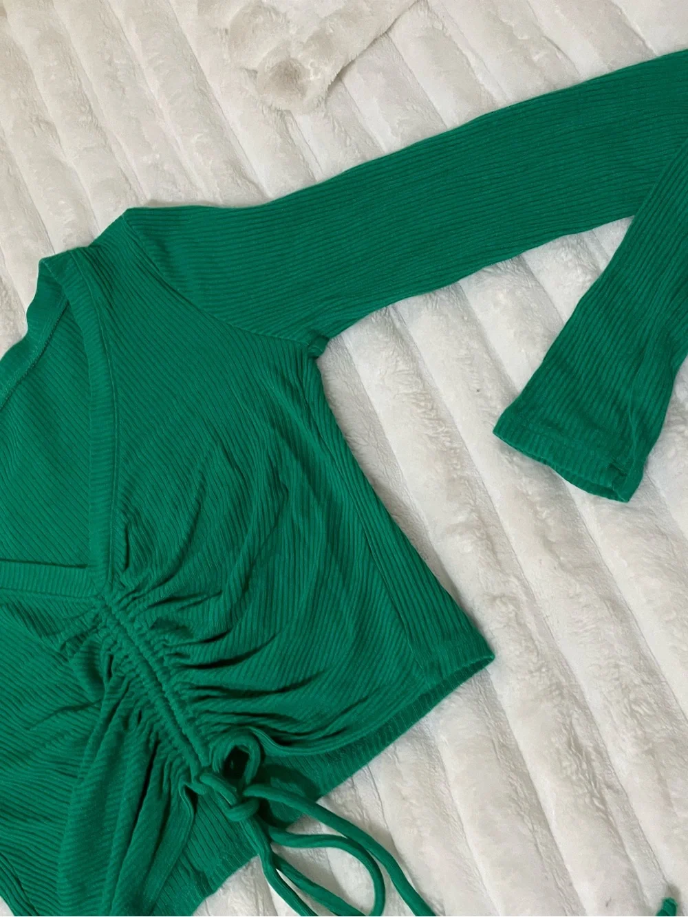 ALO Yoga Green Ruched Drawstring Long-Sleeve Crop Top
